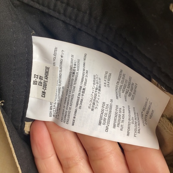 Volcom Youth Quick Dry Shorts Size 22 Waist - Picture 8 of 10